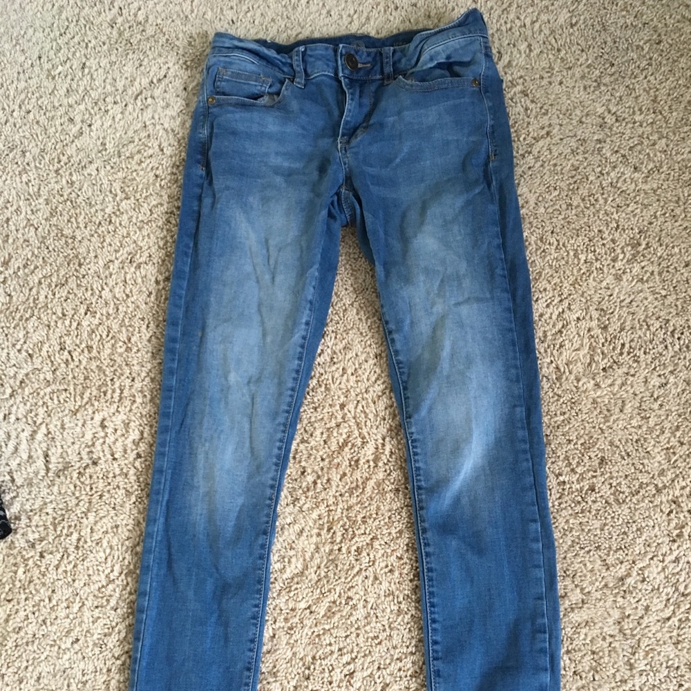 Woman’s Basic Skinny Jeans